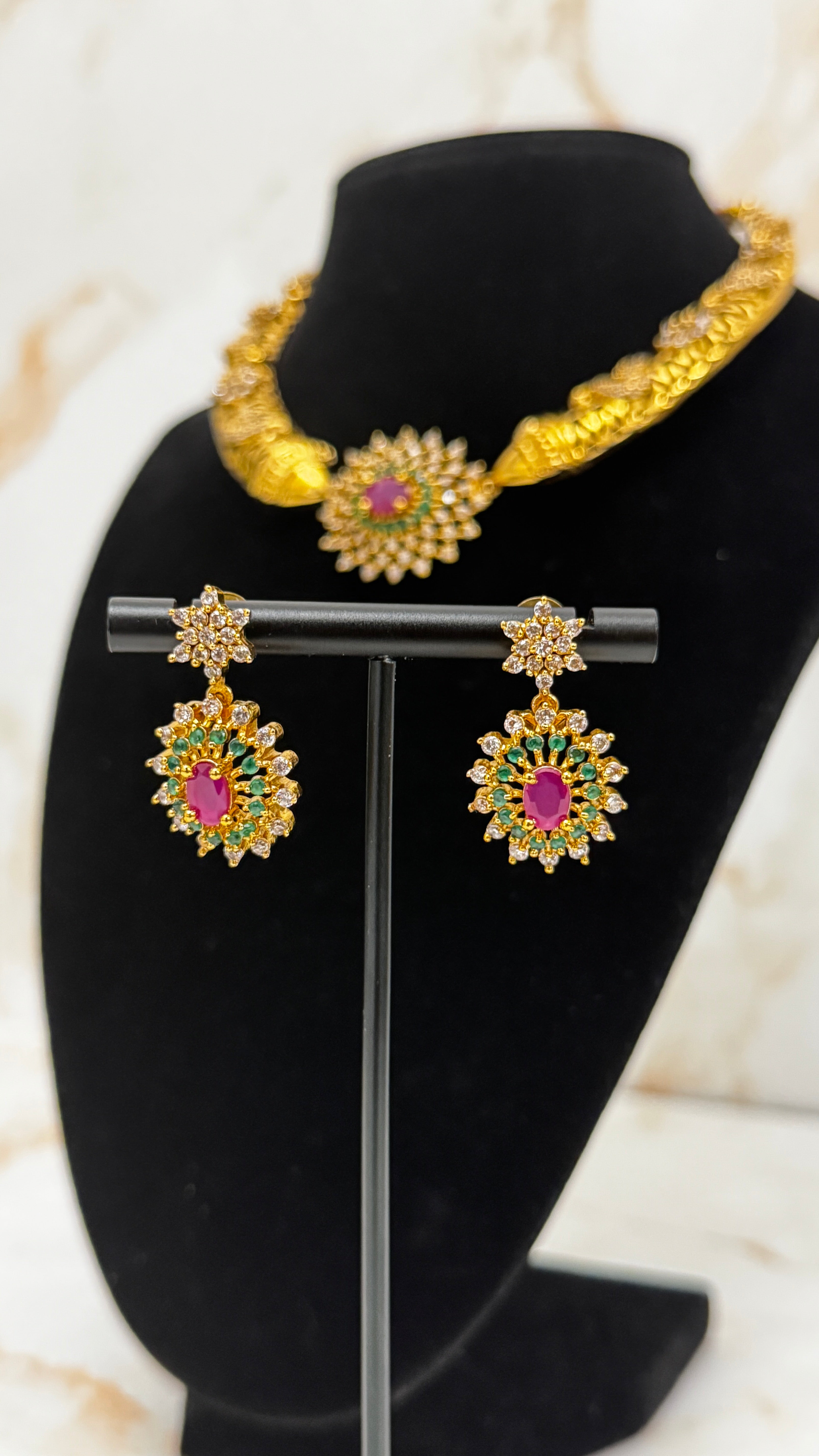 Premium Neckpiece Set